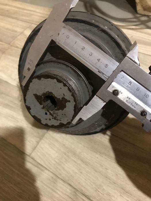 Продам столярн. пилы,фрезы,ножи, многоступенчатый шкив и др.