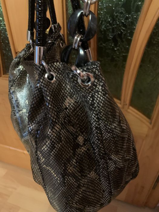 Продам сумку з натуральноі шкіри