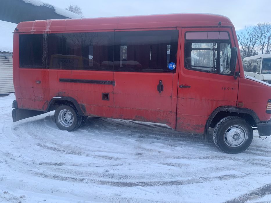 Мерседес рекс 609   На повному ходу мотор після кап ремонту.