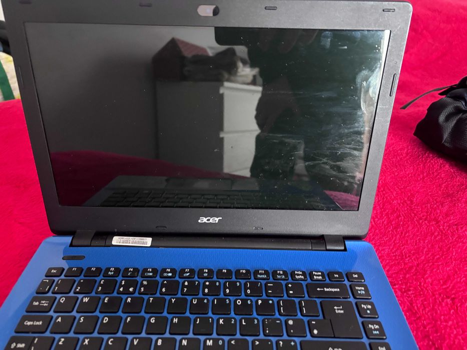 Acer Aspire E5-411 – Bom Estado Geral