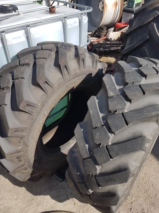 Opony 14.5r20 bkt