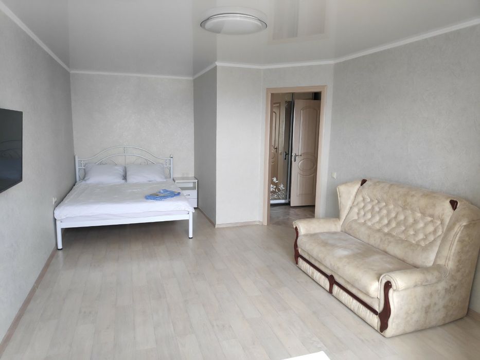 Посуточно   Центр МИРА 20.  1 комн. До моря 5-7 мин.(Южный)