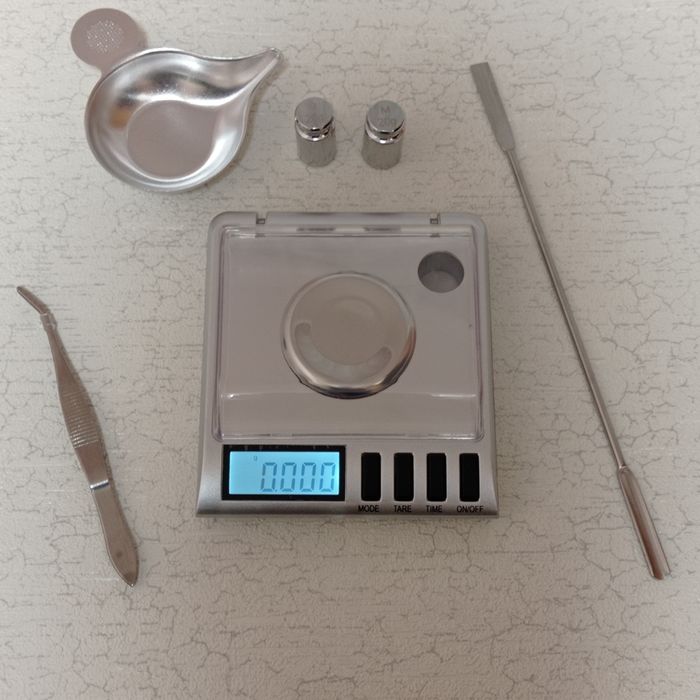 Ваги ювелірні точність 0.001 до 50 грамм