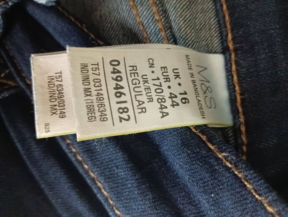 Spodnie jeansowe Marks & Spencer L/XL jeansy pas 100 cm z elastanem