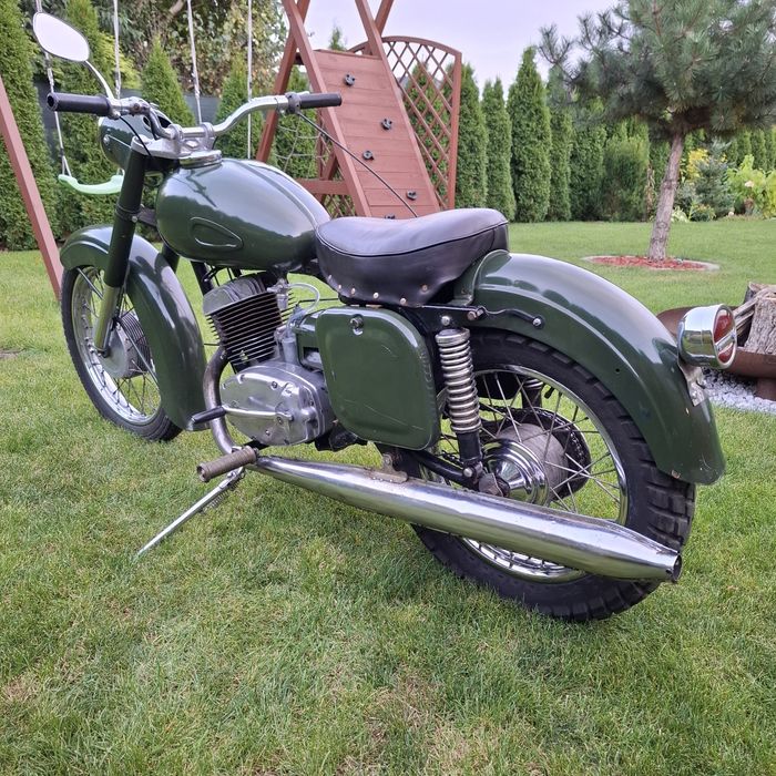 Motor z silnikiem  ČZ 125 ccm