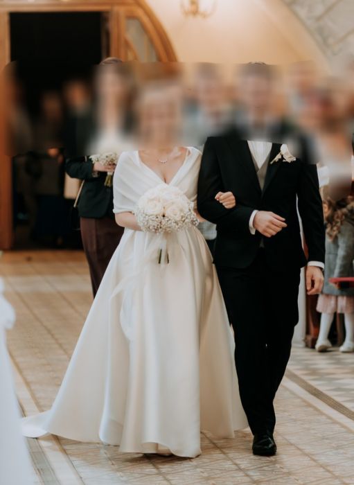 Suknia ślubna r. 36