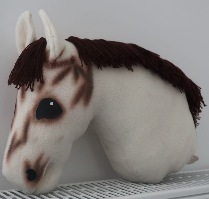 Hobby horse A4 łaciaty