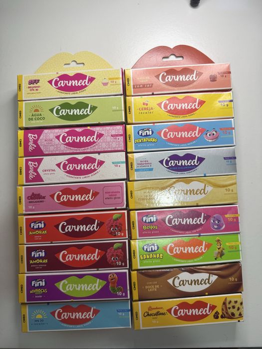 Batons Carmed - novos , varios sabores disponiveis