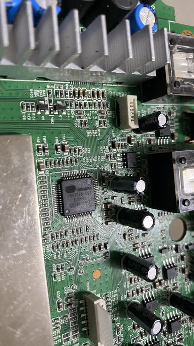 Placa JBL partybox 100