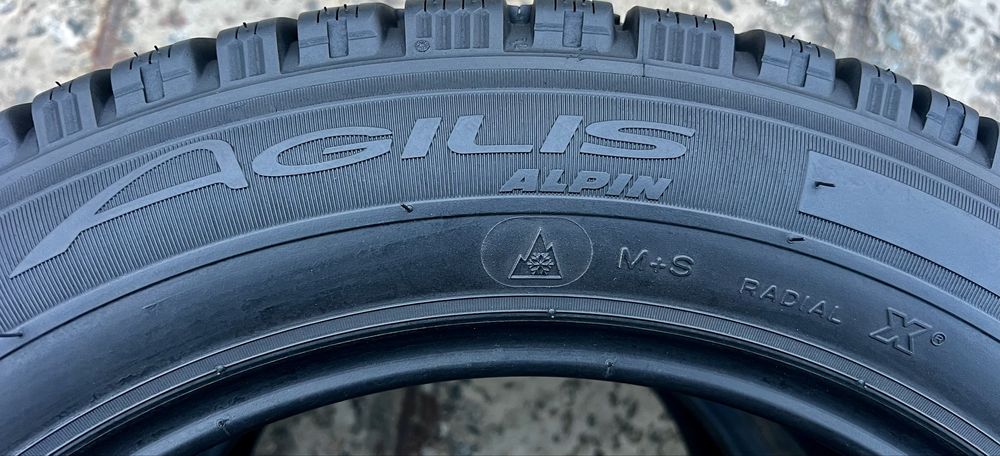 215/60  17C Michelin Agilis  1шт