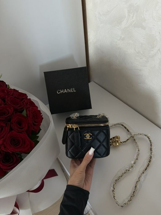Сумка Chanel mini vanity bag, сумка шанель міні чорна, шанель квадратна маленька