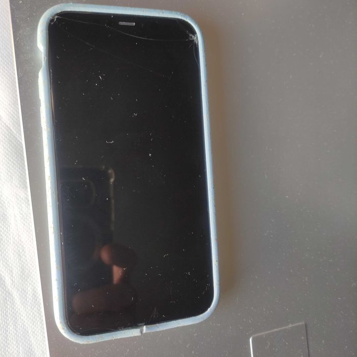iPhone 11 iPhone 11
