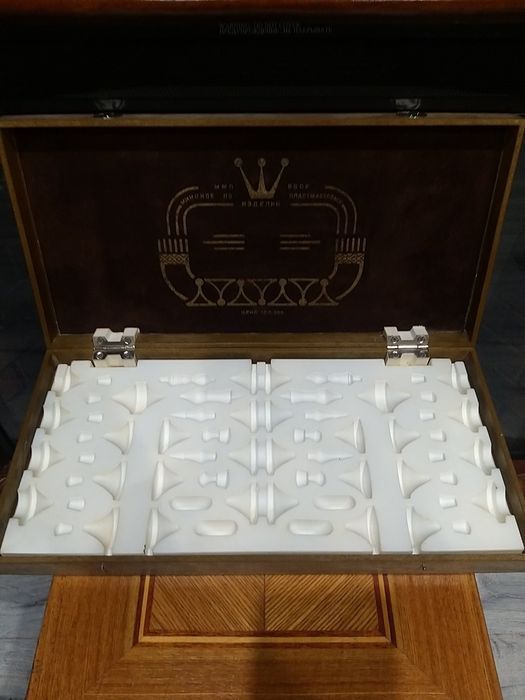 Продам шахматы!!!