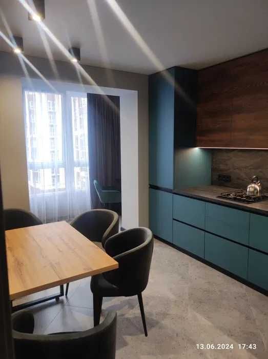 Продаж однокімнатної  квартири зсучасним якісним  ремонтом !