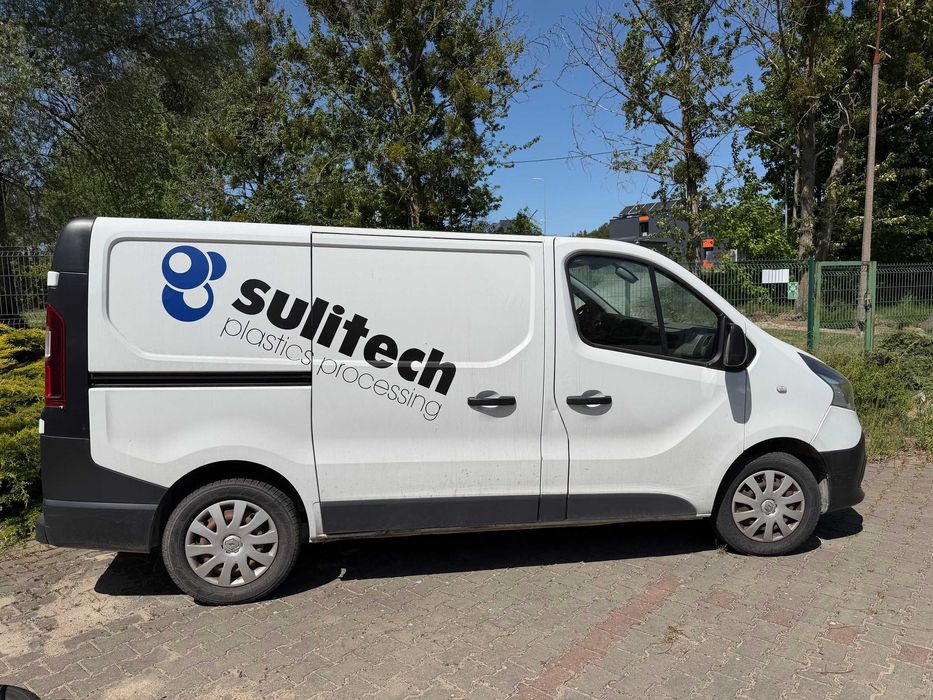 samochód dostawczy Renault Trafic