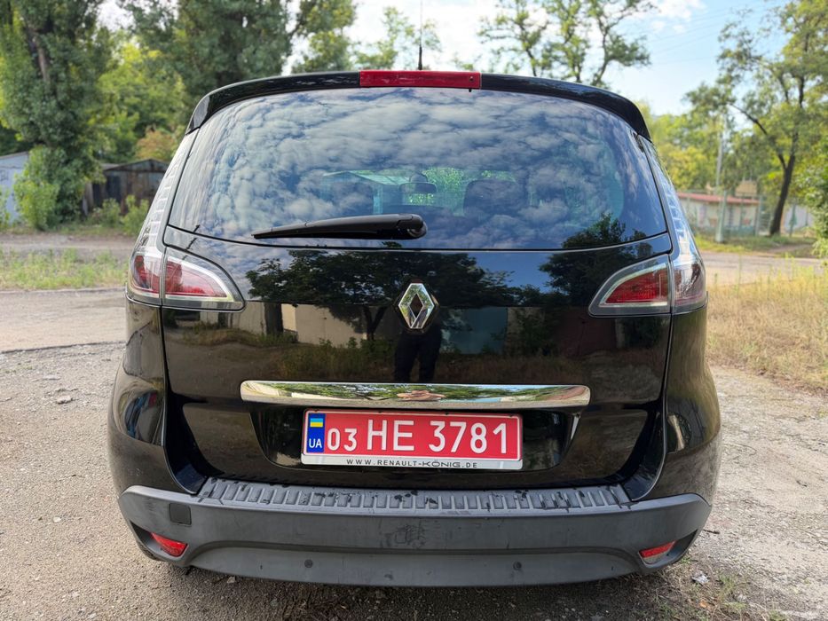 Renault Scenic рест  2013р.в  1.6 дизель в комплектації BOSE Edition!!!