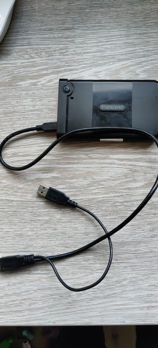 Жорсткий диск зовнішній Transcend StoreJet 750Gb