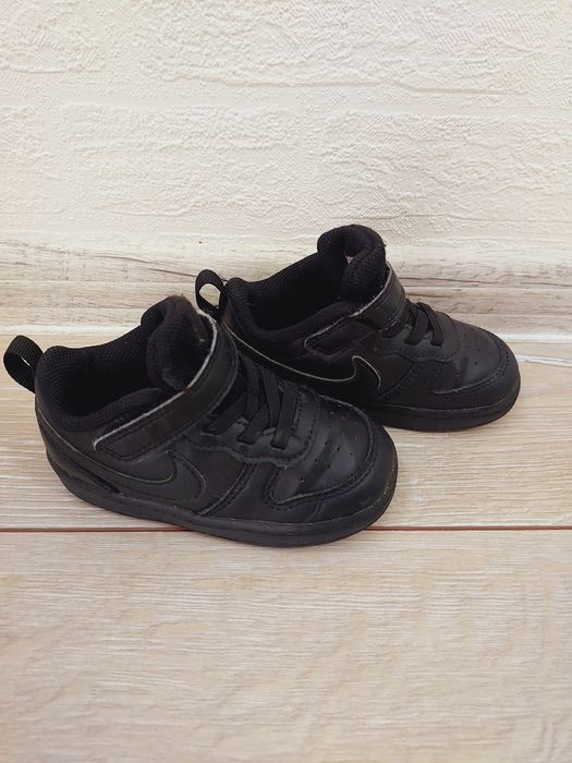 Дитячі шкіряні кросівки Nike