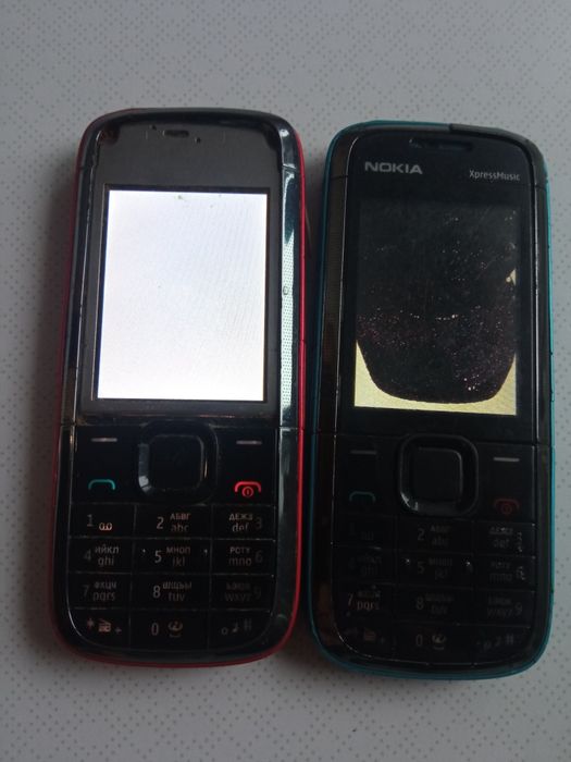 Мобільний телефон Nokia 513c-2