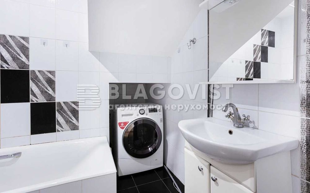 село Любимовка - дом 212 м кв  на 15 сотоках