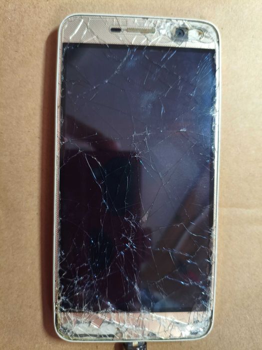 Huawei y6 Pro Tit-u02 битый