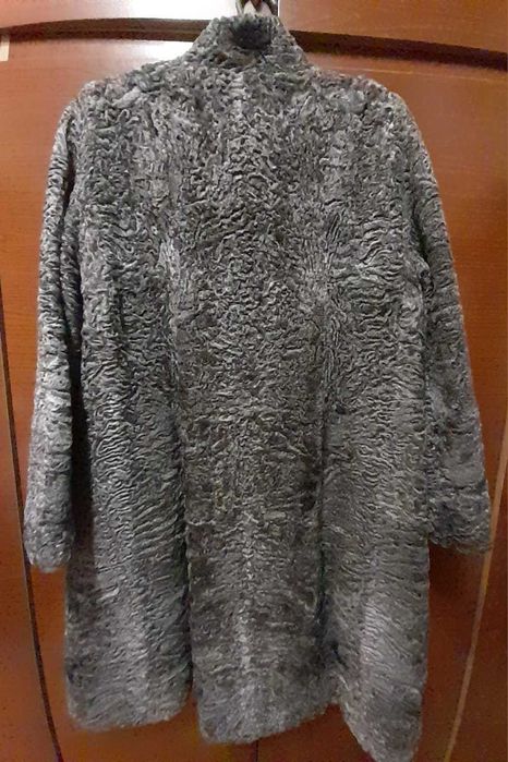 Шуба Каракульча серая 52 размер