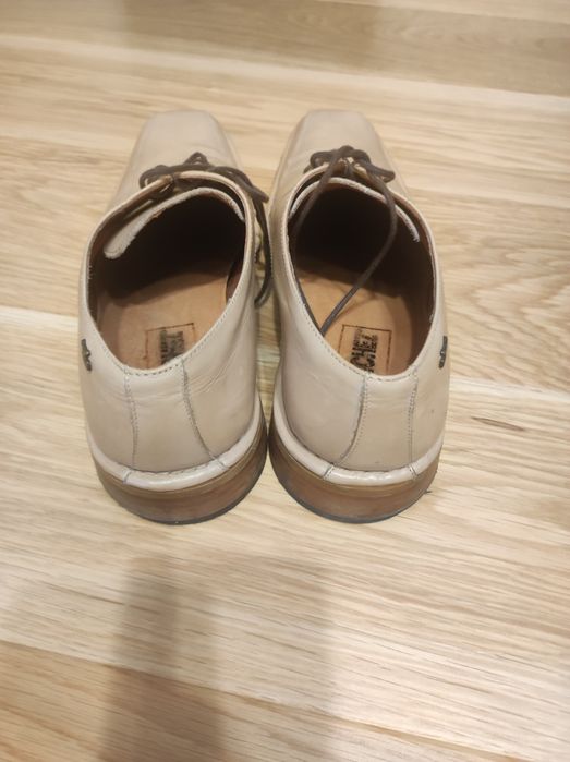 Buty męskie jasne 43