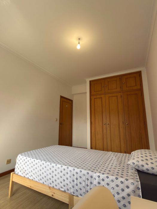 Quarto a arrendar