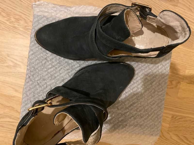 Granatowe zamszowe polbuty -Nowe