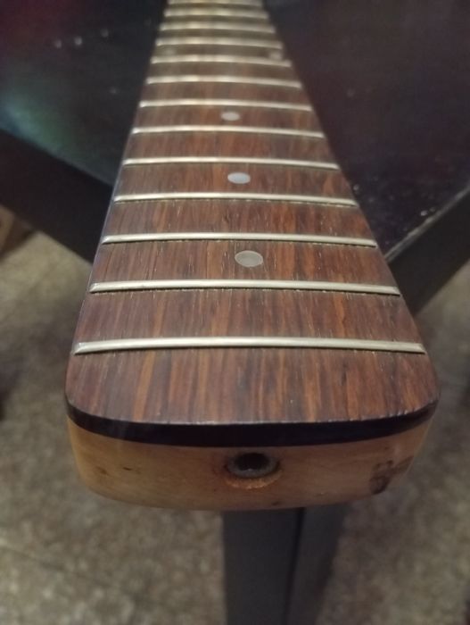 Baixo braço modelo JB