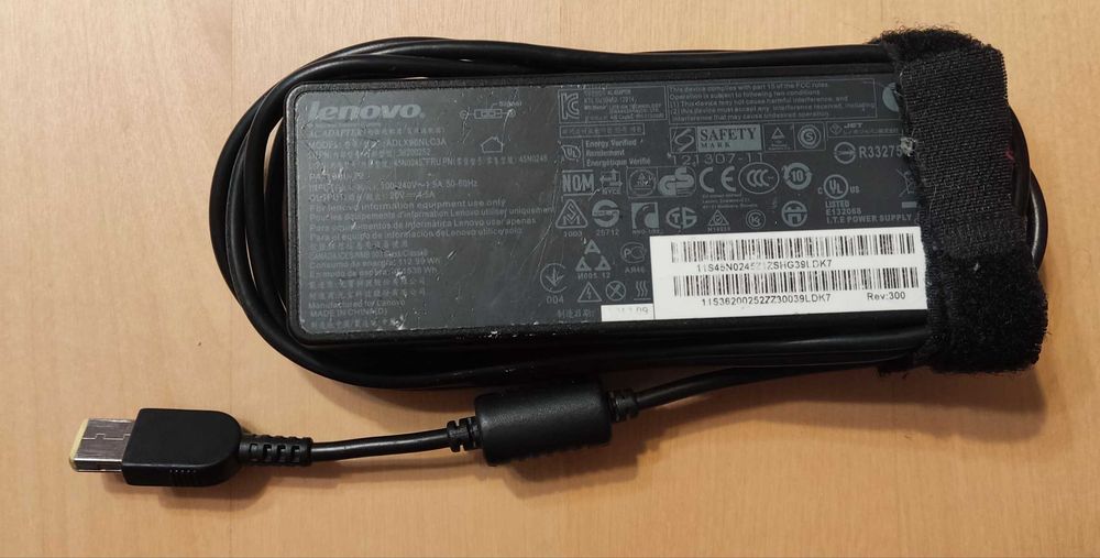 oryginalny zasilacz lenovo 90w slim tip, sprawny z kablem
