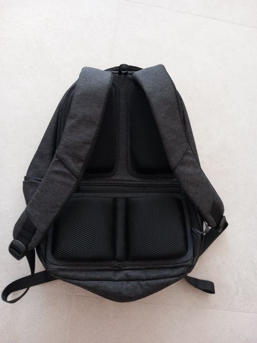 Mochila grande com muita arrumação