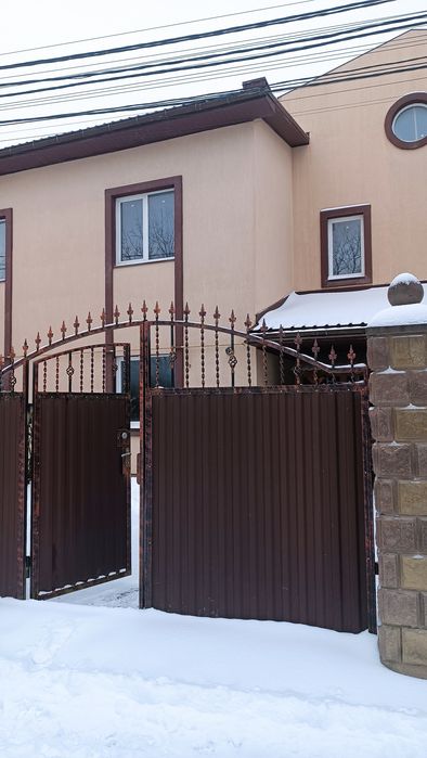 Продаж котеджу Щасливе, вулиця Різдвяна