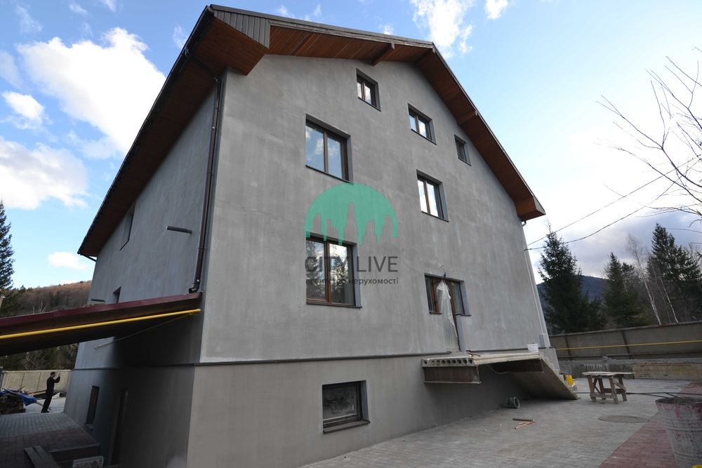 Продається Котедж на 17 номерів. Вигідна інвестиція в Карпатах.(63)