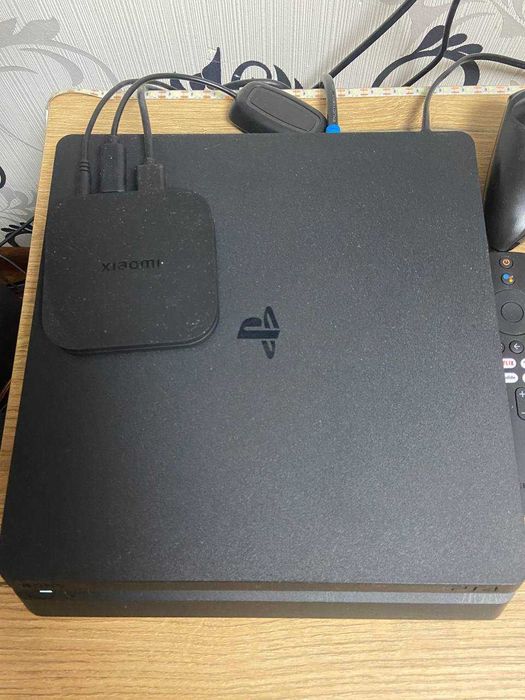 Sony PlayStation 4 Slim 1Tb