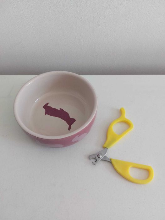 Akcesoria dla gryzoni królika miska, paśnik na siano, obcinaczki