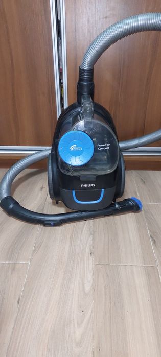 Пылесос Phillips power pro Compact