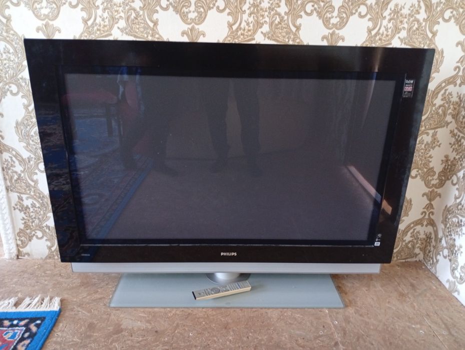 Продам телевизор philips в хорошем состоянии