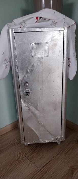 Продам два сейфа в доброму стані