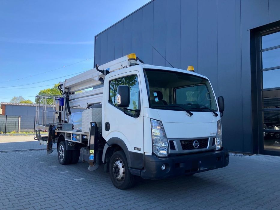 NISSAN NT400 3.0 150cv Grua Cesto 25 Metros de Trabalho 2018 Apenas 59.000km ###OPORTUNIDADE###