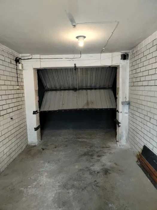 продам гараж  гаражний кооператив біля метро Харківська, Кошиця 1/38