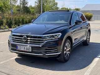Volkswagen TOUAREG 3,0 л TDI 286 к.с. Rline 8-ступ. АКП