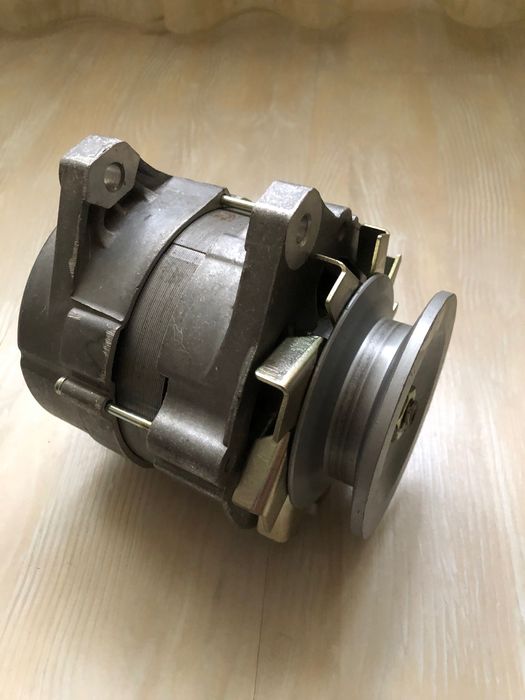 Генератор ЗИЛ 130