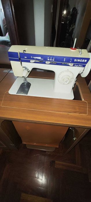 Máquina de Costura