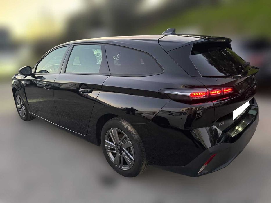 Peugeot 308 III 1.2 SW PureTech 131cv