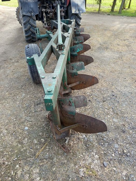 Pług  5  skibowy