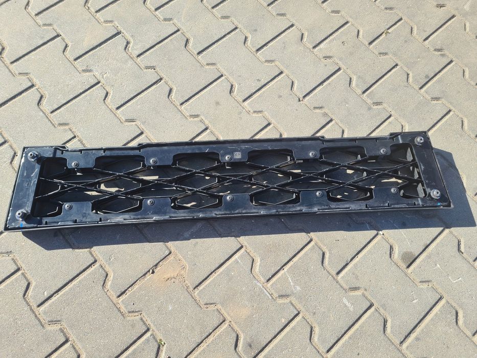 Atrapa stopień ławka Grill Kratka Renault Gama T Range Evo Lift