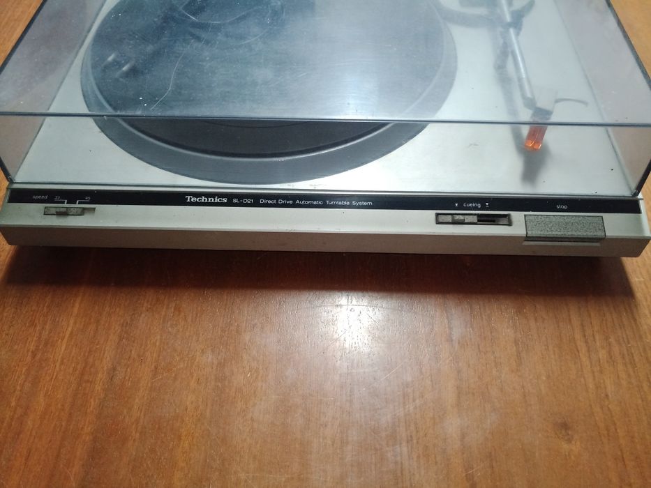 Gira discos Technis SL - D21