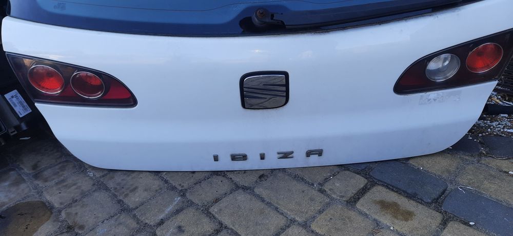 Klapa bagażnika seat ibiza III 2008r