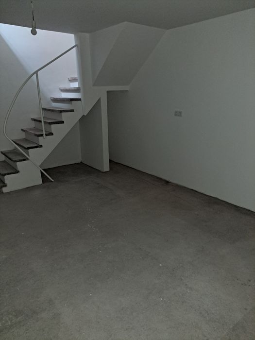 Arrendo loja c/ 45 M2 em Lisboa - Lapa